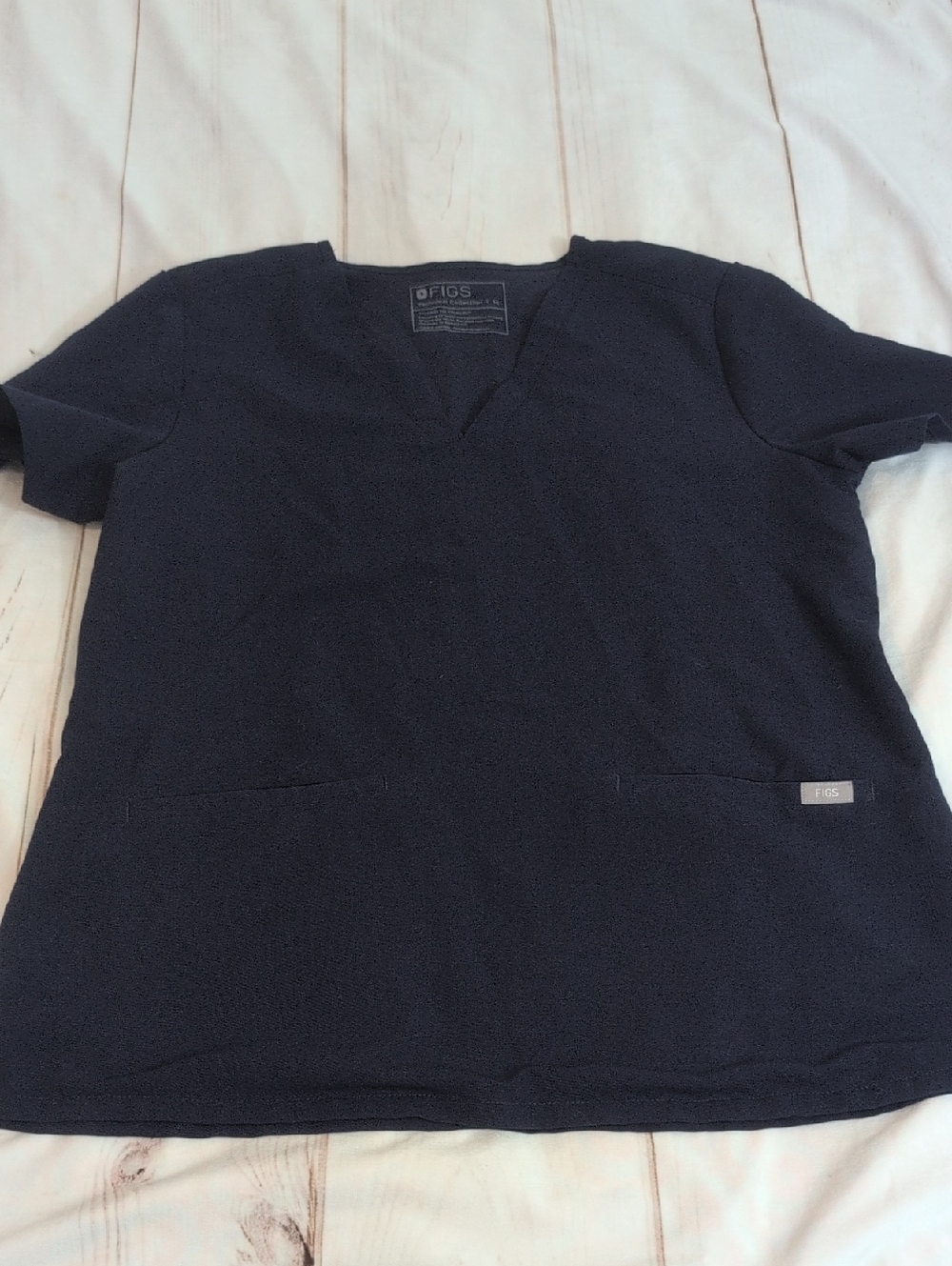 Figs Technical Collection Two Pocket Scrub Top size Medium Navy Blue